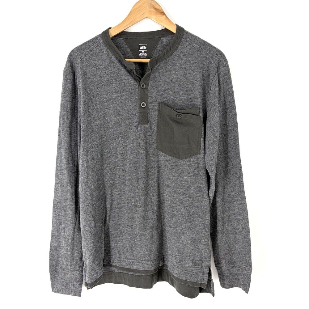 REI Henley Shirt Size Medium Men Gray Heather Pocket Casual Hiking Camp Gorpcore